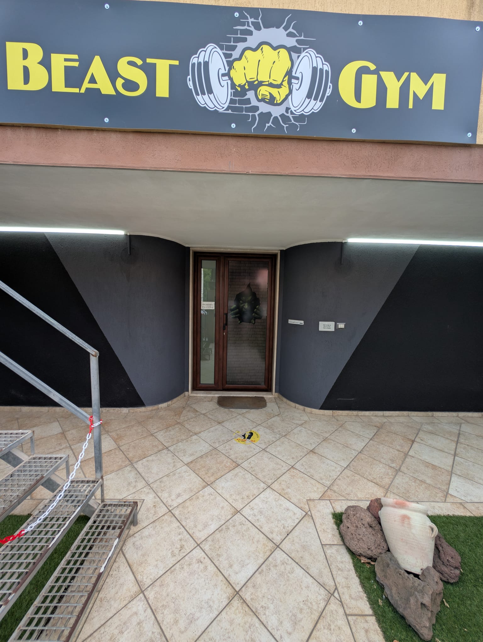 Beast Gym - Ingresso esterno